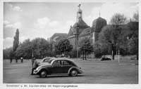 Düsseldorf, Cäcilien-Allee mit Regierungsgebäude